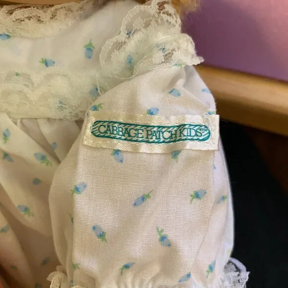 1983 Cabbage Patch Kids Doll Green Eyes Short Curly Blonde Hair CPK Outfit+Shoes - Picture 15 of 15